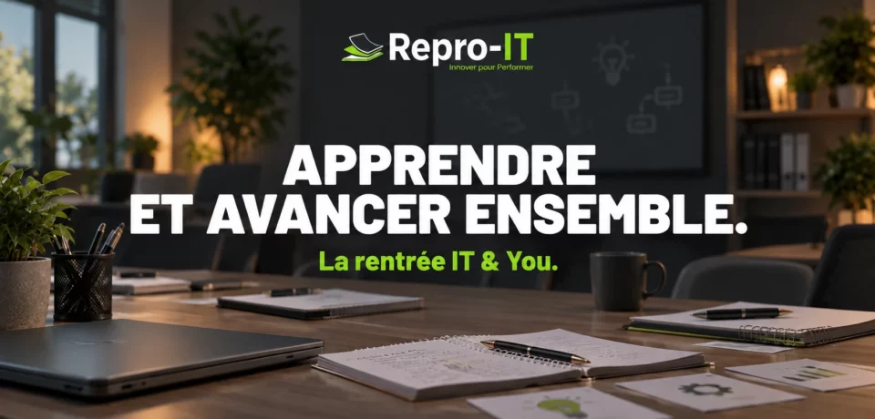 Carnets sur une table de formation : apprendre et avancer ensemble chez IT & You.