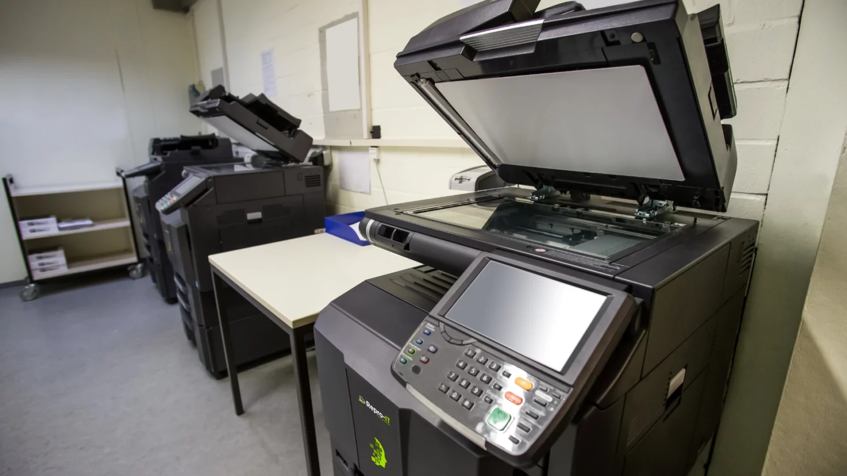 Photocopieurs Repro-IT ouverts dans l’espace Re-Act