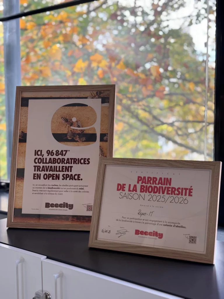 Certificat Parrain de la biodiversité Repro-IT et panneau pédagogique Bee City consacrés aux abeilles